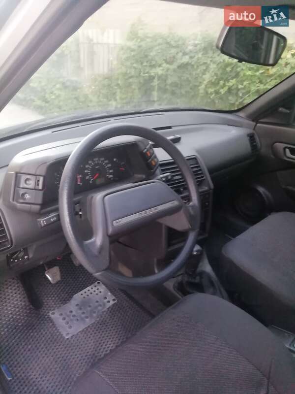 Седан ВАЗ / Lada 2110 2004 в Днепре