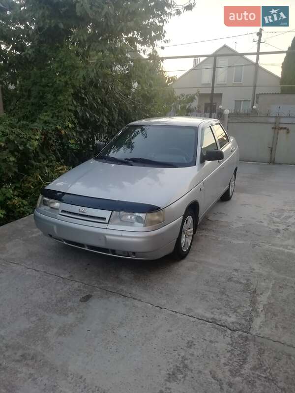 Седан ВАЗ / Lada 2110 2004 в Днепре