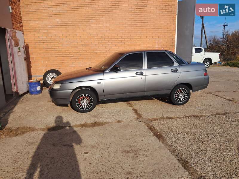 Седан ВАЗ / Lada 2110 2006 в Змиеве фото 4 Седан ВАЗ / Lada 2110 2006 в Змиеве