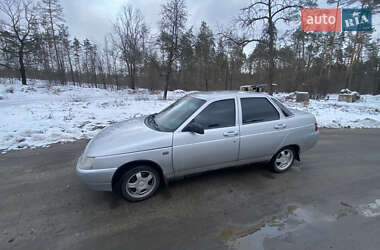 Седан ВАЗ / Lada 2110 2006 в Киеве