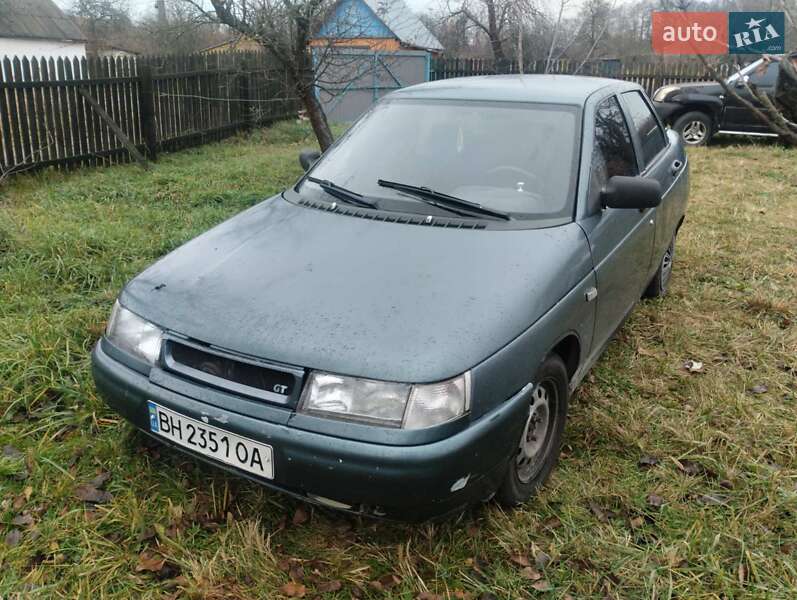 Седан ВАЗ 2110 2001 в 