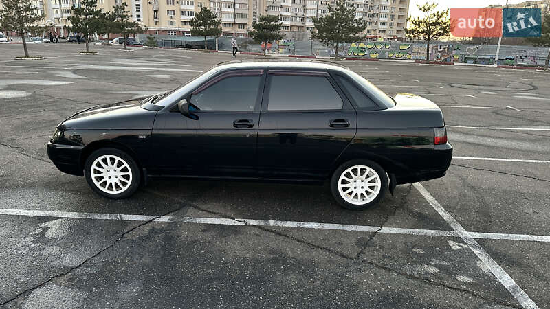 Седан ВАЗ / Lada 2110 2007 в Николаеве