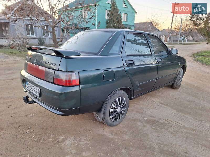 Седан ВАЗ / Lada 2110 2004 в Николаеве