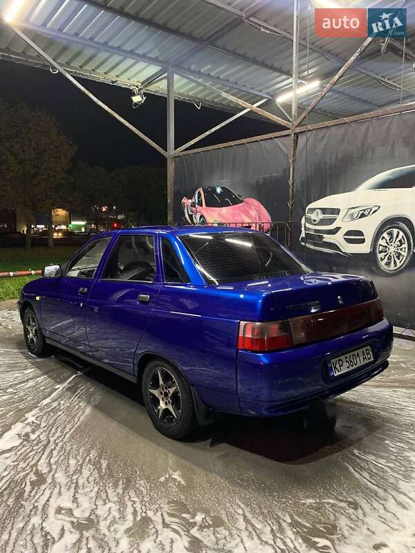 Седан ВАЗ / Lada 2110 2001 в Томаківці