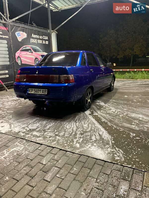 Седан ВАЗ / Lada 2110 2001 в Томаківці