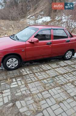 Седан ВАЗ 2110 2001 в 