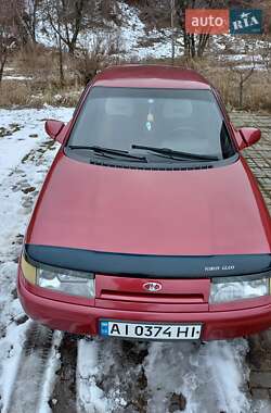 Седан ВАЗ 2110 2001 в 