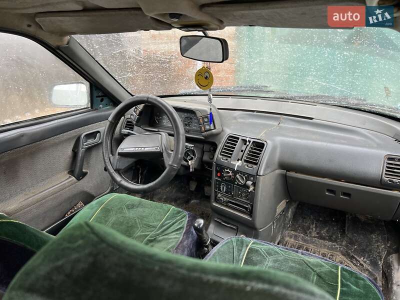 Седан ВАЗ / Lada 2110 2000 в Гайсине