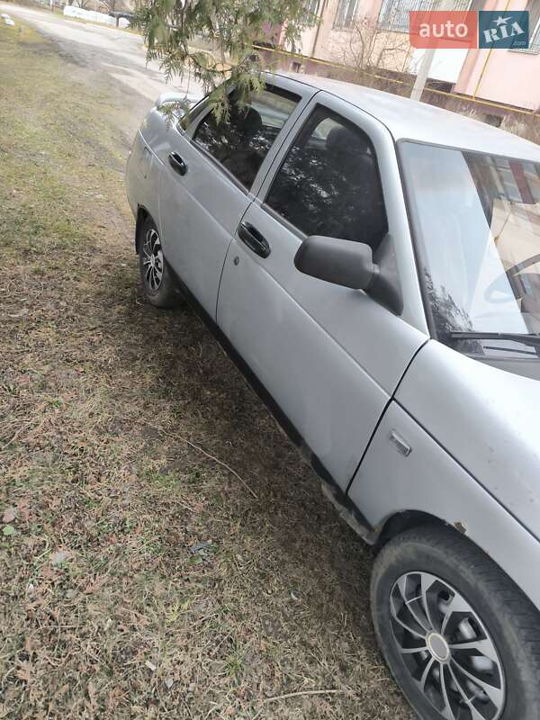 Седан ВАЗ / Lada 2110 2002 в Шепетовке