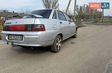 Седан ВАЗ 2110 2004 в 
