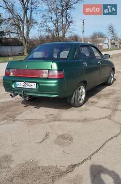Седан ВАЗ 2110 2001 в 