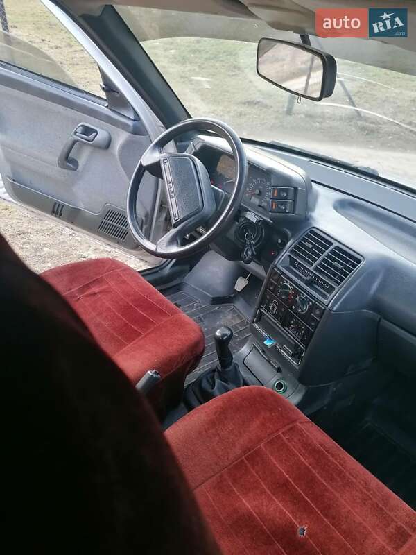 Седан ВАЗ / Lada 2110 2006 в Путиле