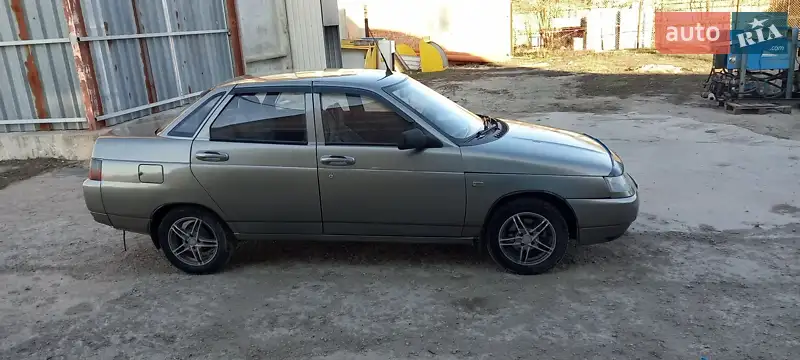 ВАЗ / Lada 2110