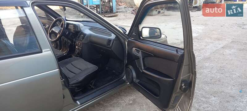 Седан ВАЗ / Lada 2110 2000 в Кропивницком фото 18 Седан ВАЗ / Lada 2110 2000 в Кропивницком