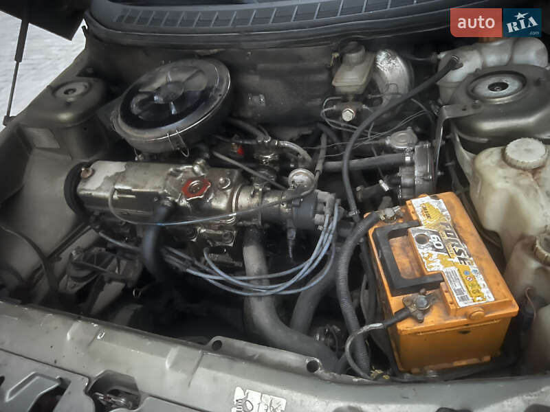 Седан ВАЗ / Lada 2110 1999 в Чернигове