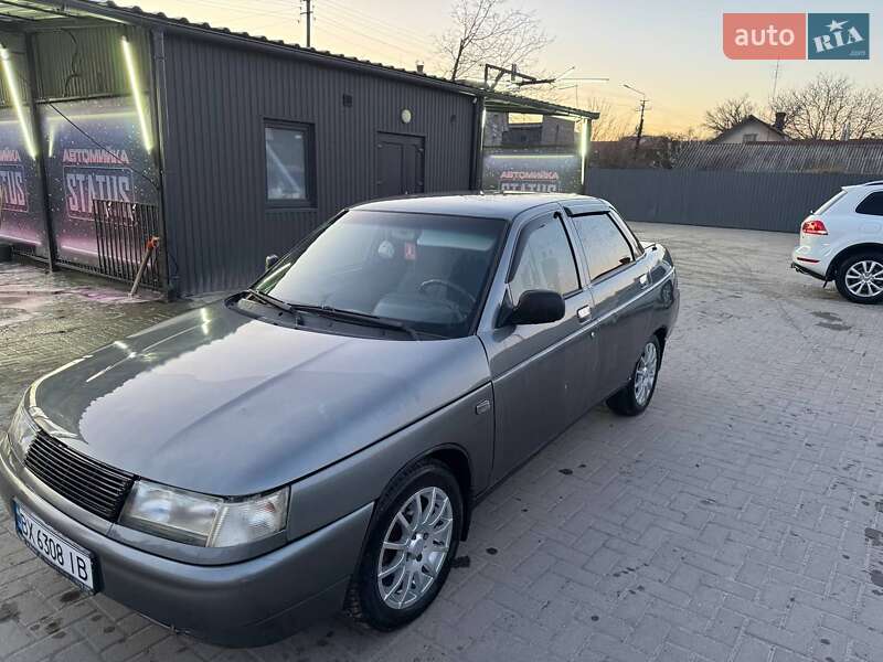 Седан ВАЗ / Lada 2110 2005 в Острозі