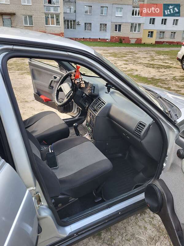 Седан ВАЗ / Lada 2110 2006 в Шостке фото 13 Седан ВАЗ / Lada 2110 2006 в Шостке