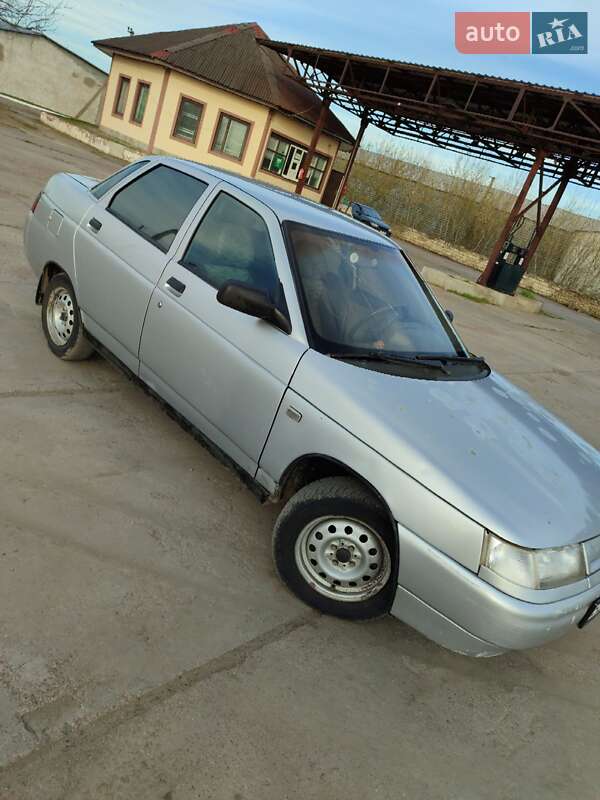 Седан ВАЗ 2110 2005 в 