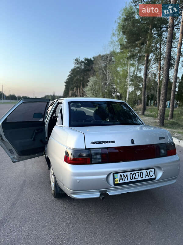 Седан ВАЗ / Lada 2110 2005 в Житомире