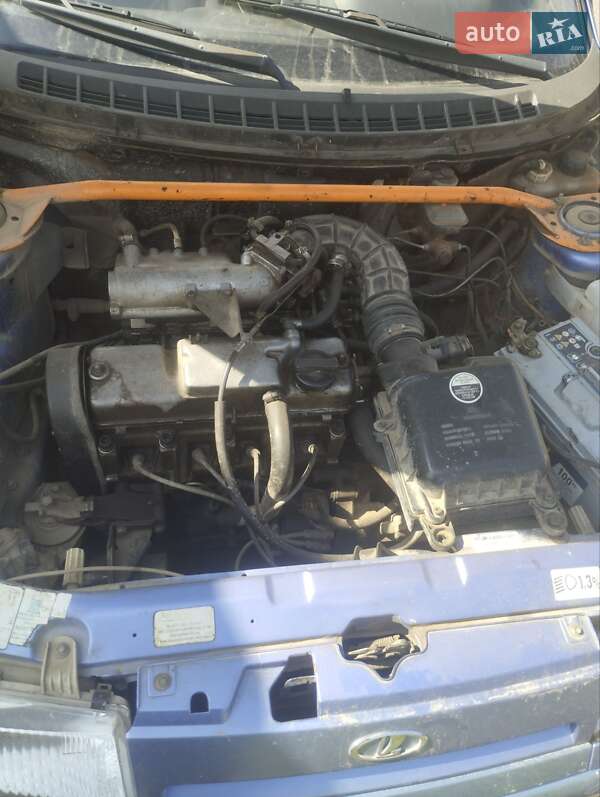 Седан ВАЗ / Lada 2110 2001 в Новоднестровске
