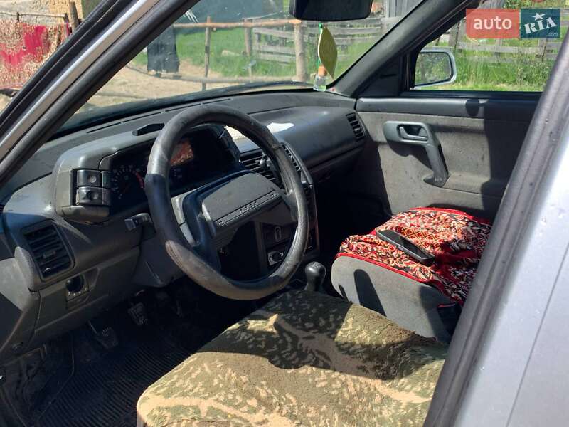 Седан ВАЗ / Lada 2110 2005 в Ужгороде