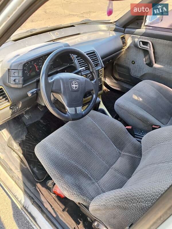Седан ВАЗ / Lada 2110 2002 в Кременчуге