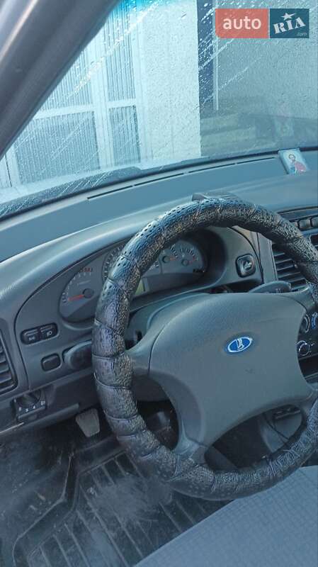 Седан ВАЗ / Lada 2110 2010 в Черновцах