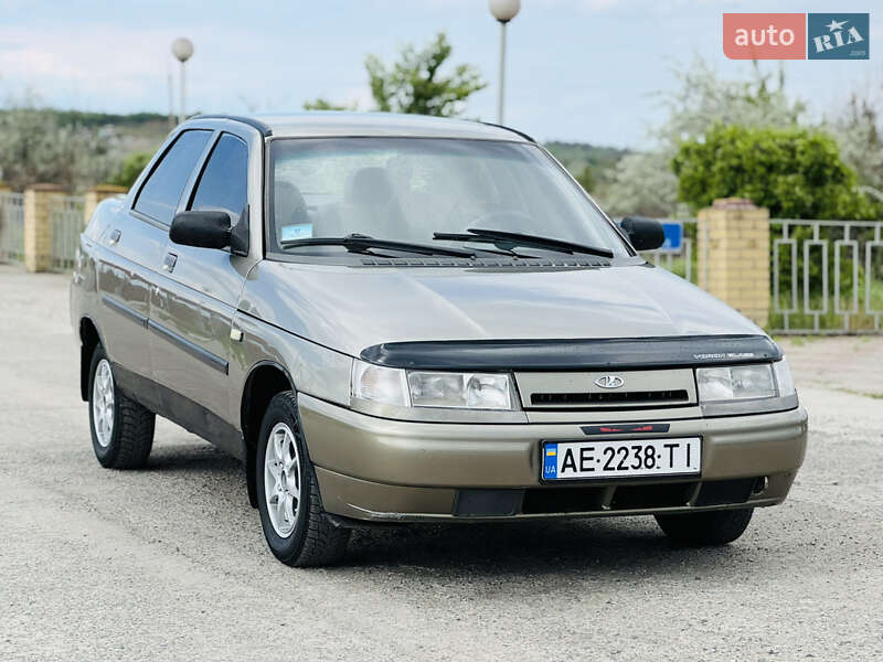 Купе ВАЗ / Lada 2110 2000 в Новомосковске фото 2 Купе ВАЗ / Lada 2110 2000 в Новомосковске