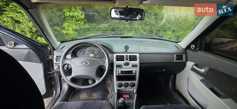 Седан ВАЗ / Lada 2110 2005 в Запорожье