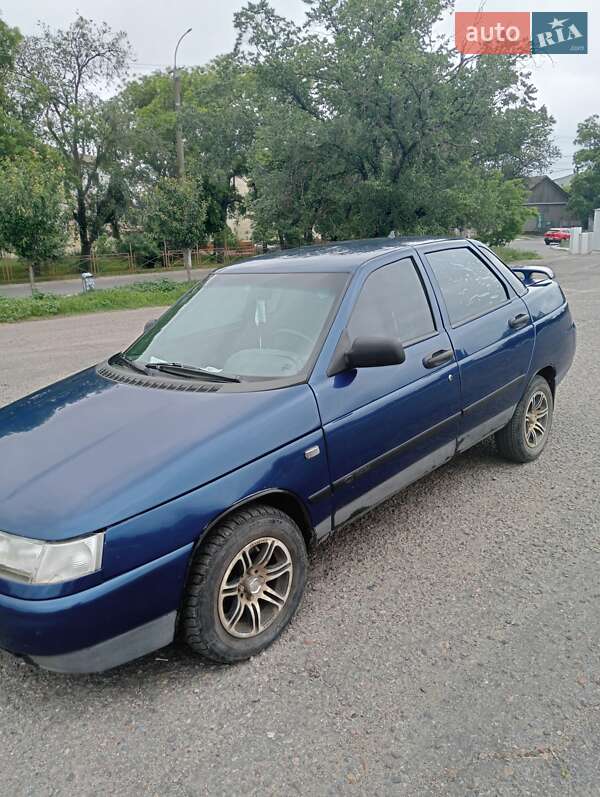 Седан ВАЗ / Lada 2110 2002 в Белгороде-Днестровском