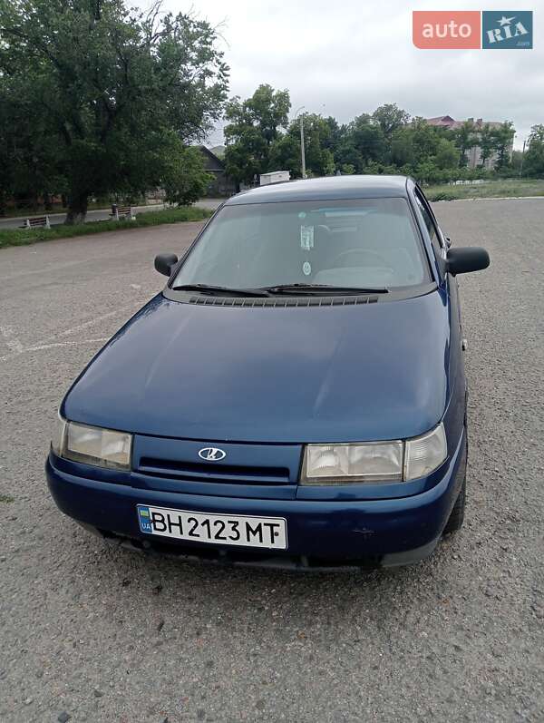 Седан ВАЗ / Lada 2110 2002 в Белгороде-Днестровском