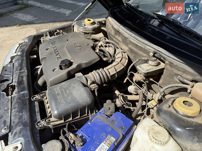 Седан ВАЗ / Lada 2110 2005 в Харькове