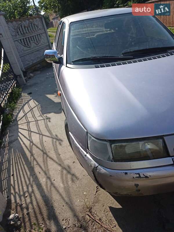 Седан ВАЗ / Lada 2110 2001 в Черновцах