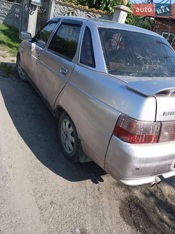 Седан ВАЗ / Lada 2110 2001 в Черновцах
