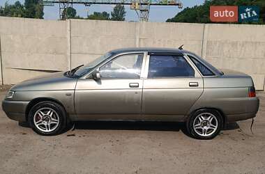 Седан ВАЗ 2110 2001 в 