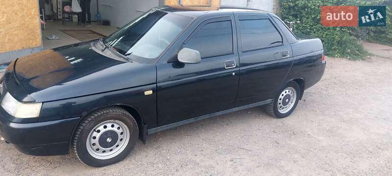 Седан ВАЗ / Lada 2110 2005 в Харькове