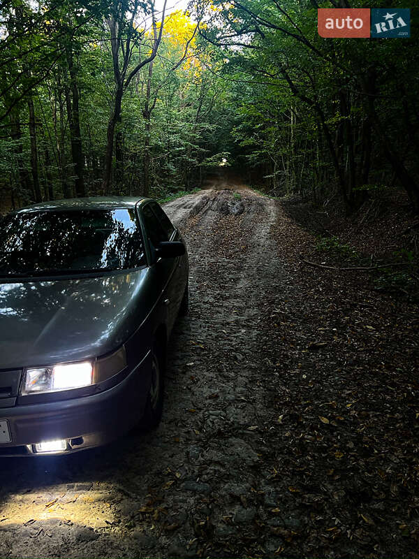 Седан ВАЗ / Lada 2110 2001 в Хмельницькому