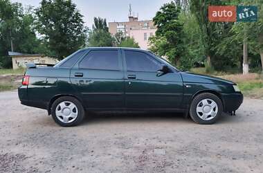 Седан ВАЗ 2110 2002 в 