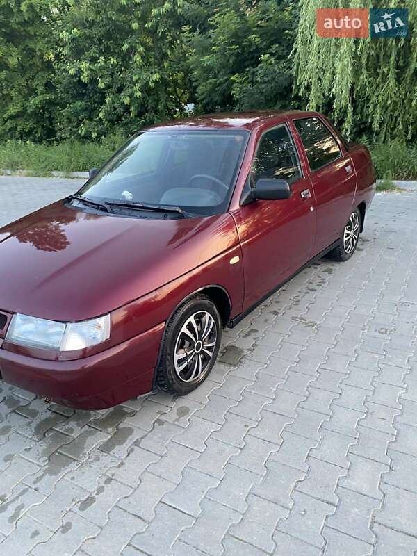 Седан ВАЗ / Lada 2110 2004 в Копычинце