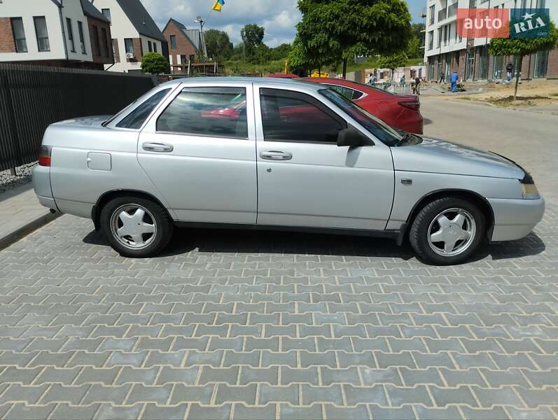 Седан ВАЗ / Lada 2110 2007 в Умани