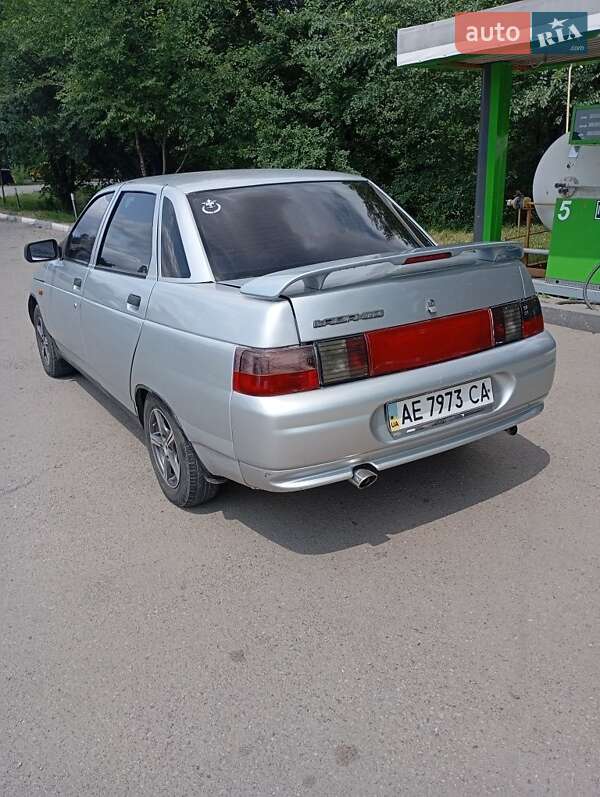 Седан ВАЗ / Lada 2110 2001 в Днепре