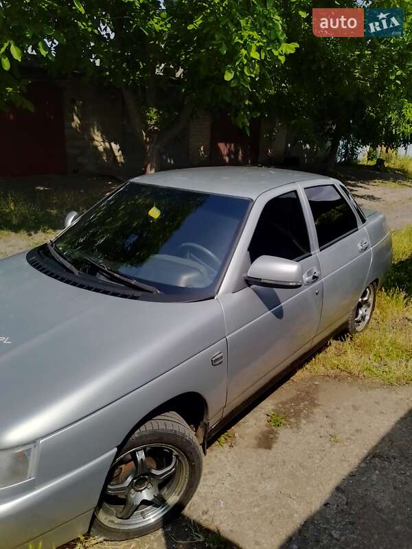 Седан ВАЗ / Lada 2110 2002 в Кривом Роге