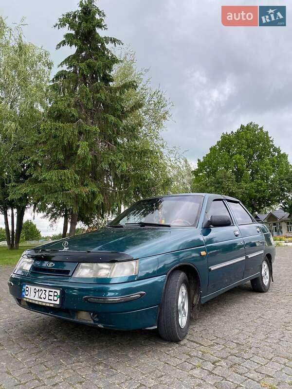 Седан ВАЗ / Lada 2110 2000 в Петровке-Роменской