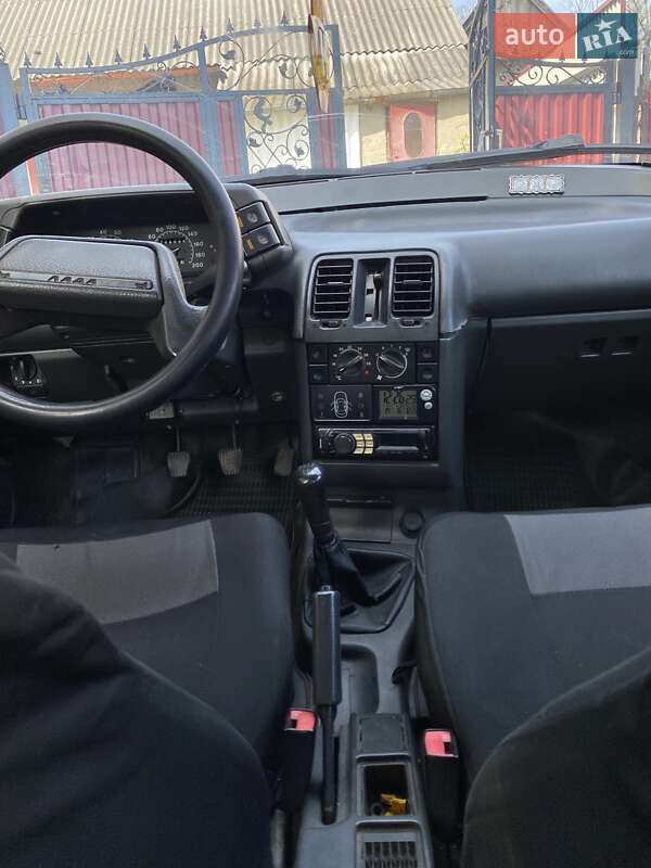 Седан ВАЗ / Lada 2110 2000 в Золочеве фото 10 Седан ВАЗ / Lada 2110 2000 в Золочеве