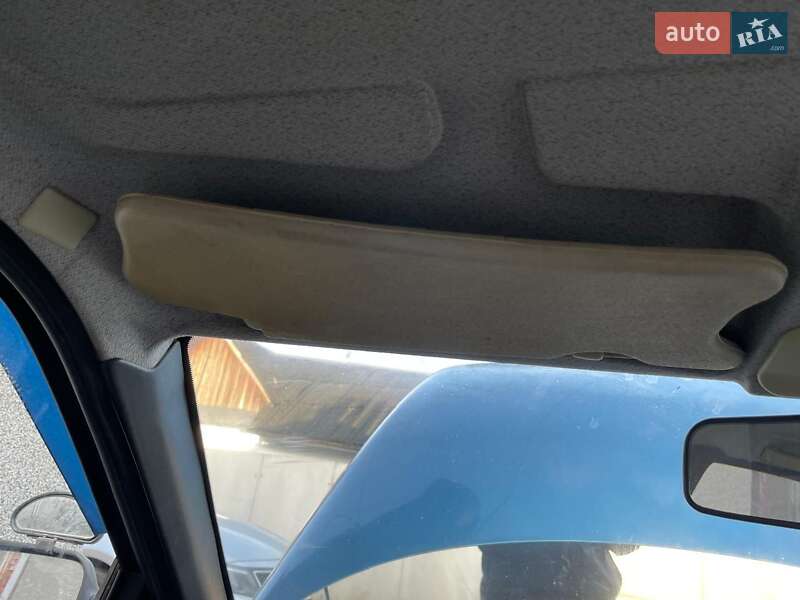 Седан ВАЗ / Lada 2110 2001 в Дніпрі