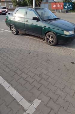 Седан ВАЗ 2110 2002 в 