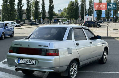 Седан ВАЗ 2110 2005 в 