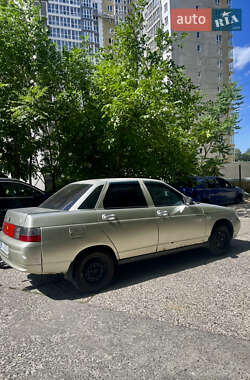 Седан ВАЗ 2110 2006 в 
