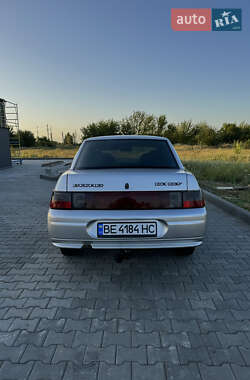 Седан ВАЗ 2110 2005 в 