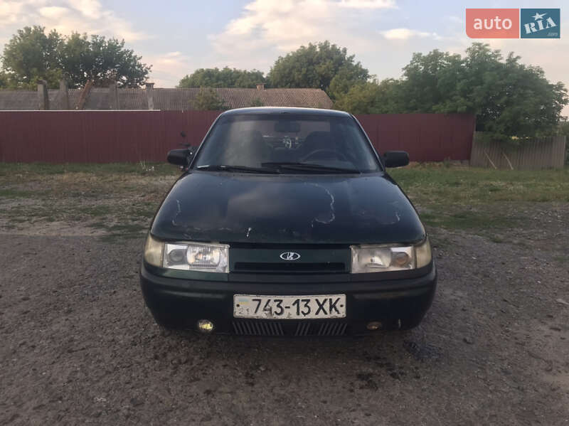 Седан ВАЗ 2110 2002 в 